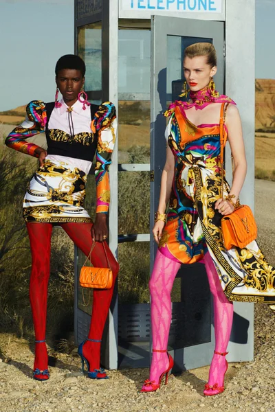 Look 18